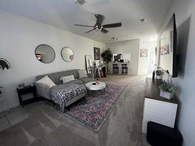 Kayla's room