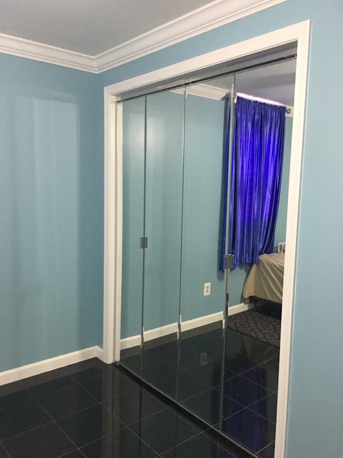Lynn's room