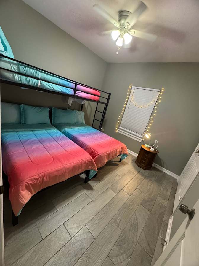 Linda's room