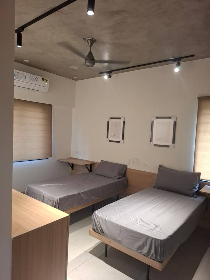 Zazen's room