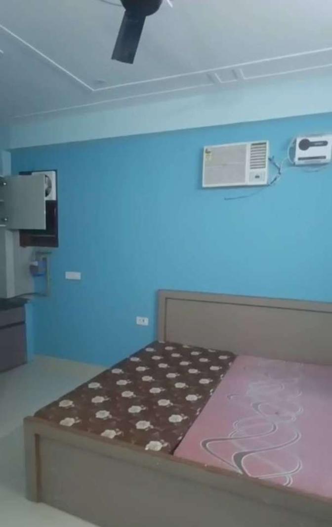 Surendra's room
