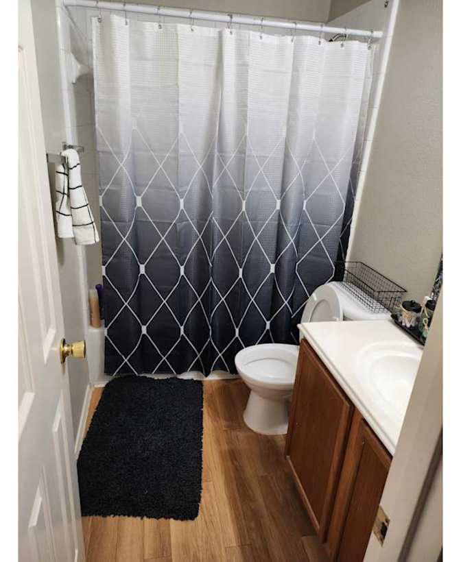 Elise's room