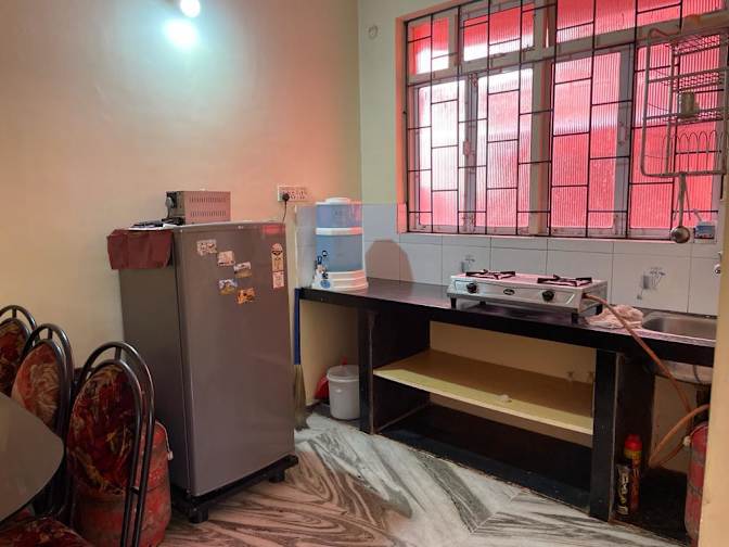 nikhil lakhera's room