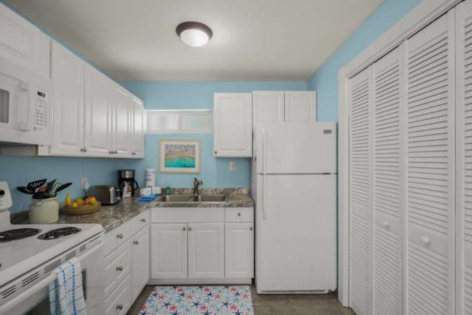 NICHOLAS's room