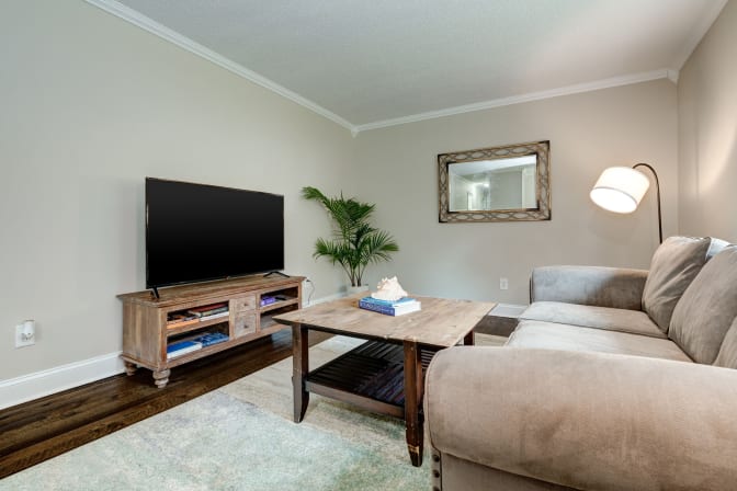 Thomas's room