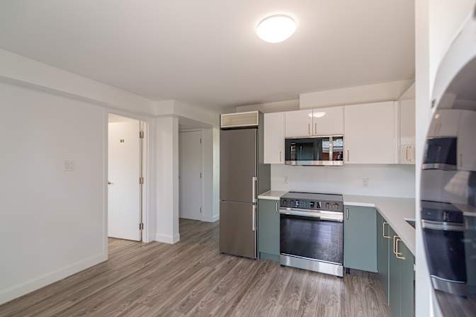 Linda Astafanos's room