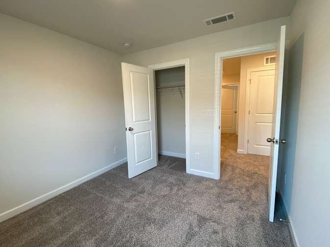 Alcove Rooms's room