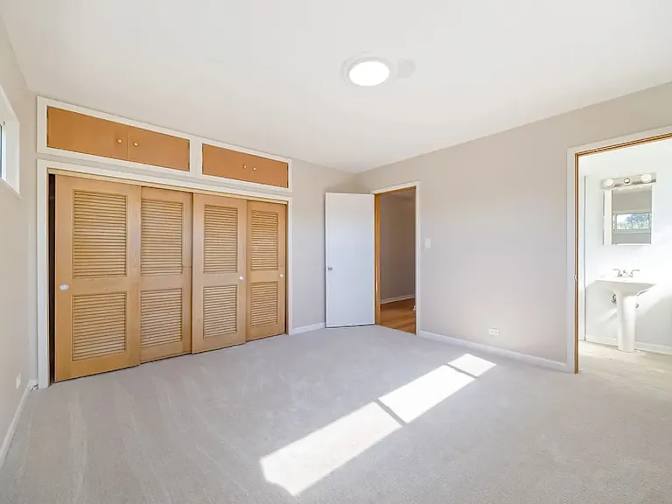 Elizabeth Pan's room