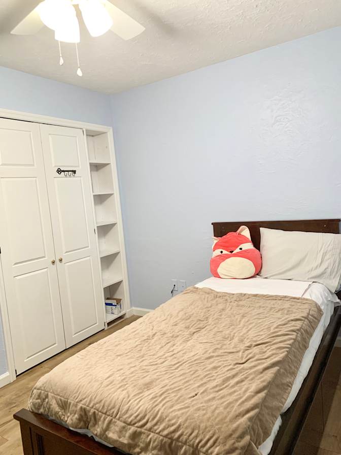 Julie Nguyen's room