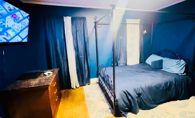 Rome's room