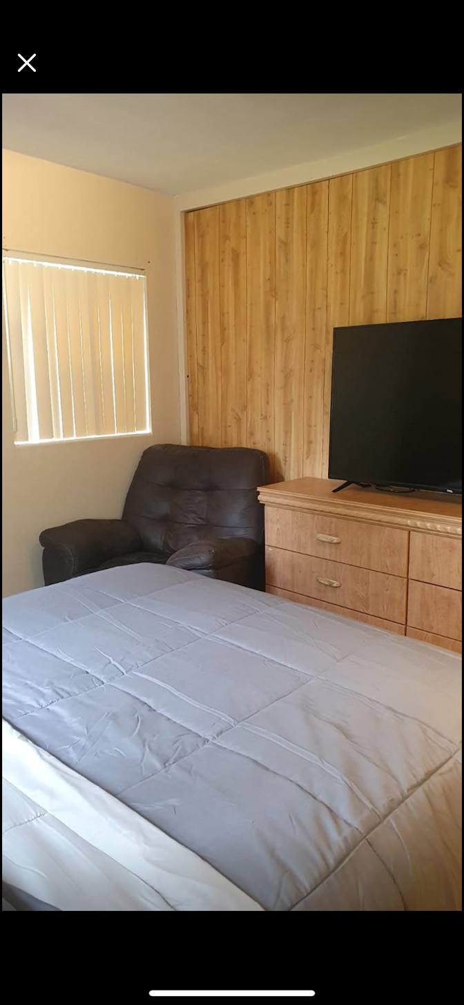 Alonso's room