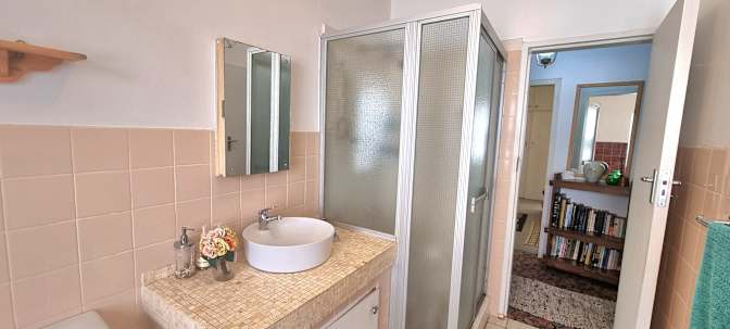 caroline's room