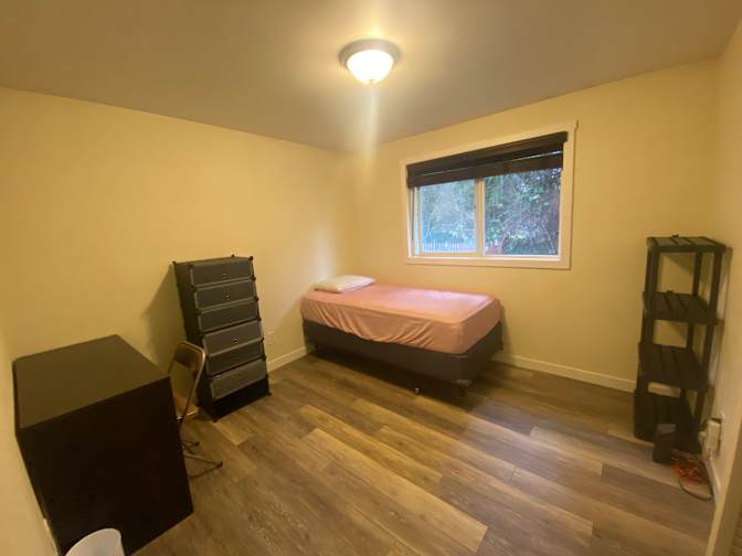 Yanli Chen's room
