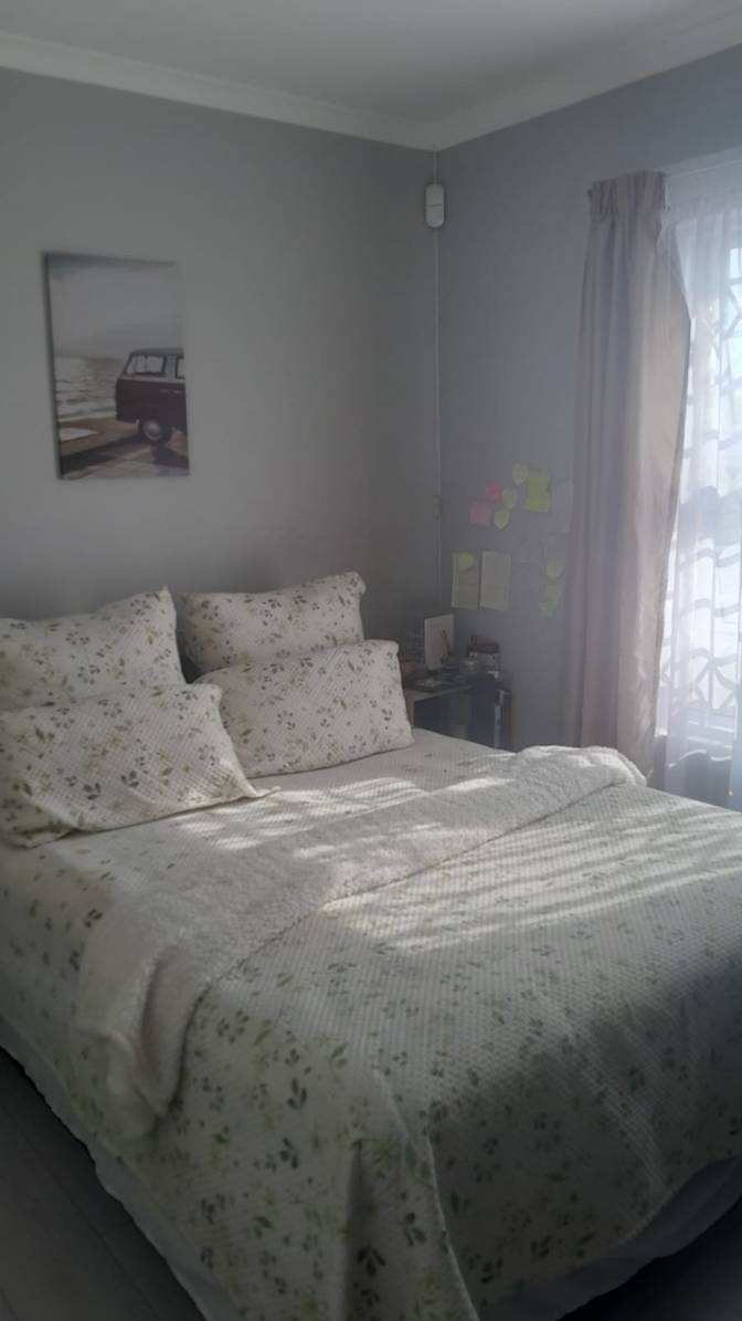 Sanele's room