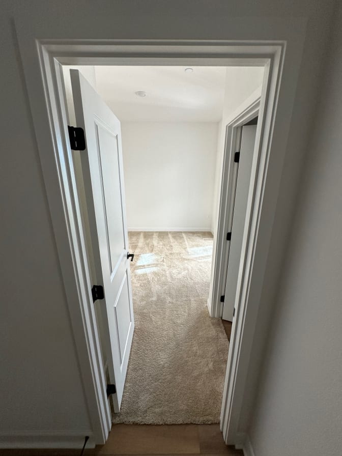 Thomas's room