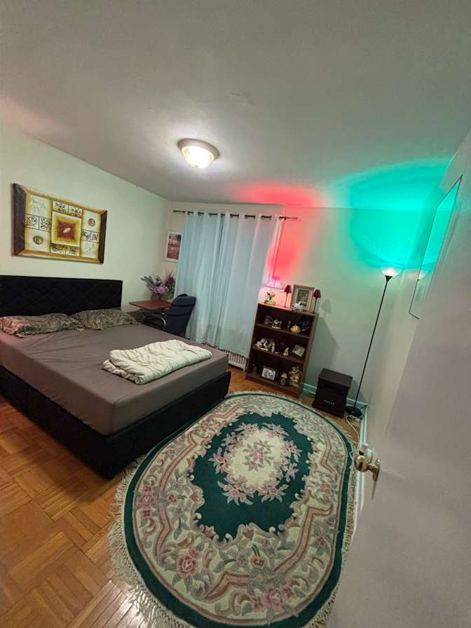 Mojtaba's room