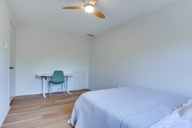 Stephanie's room
