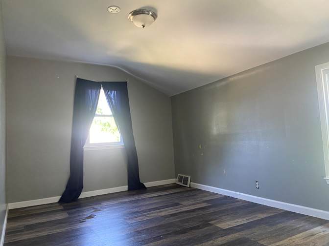 Melissa Nguyen's room