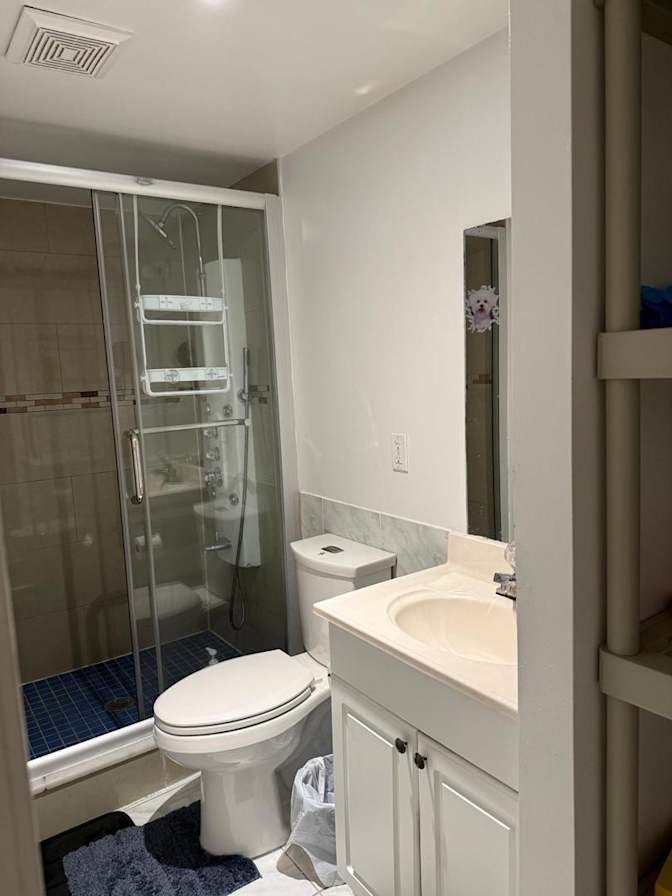 Toyin Faleye's room