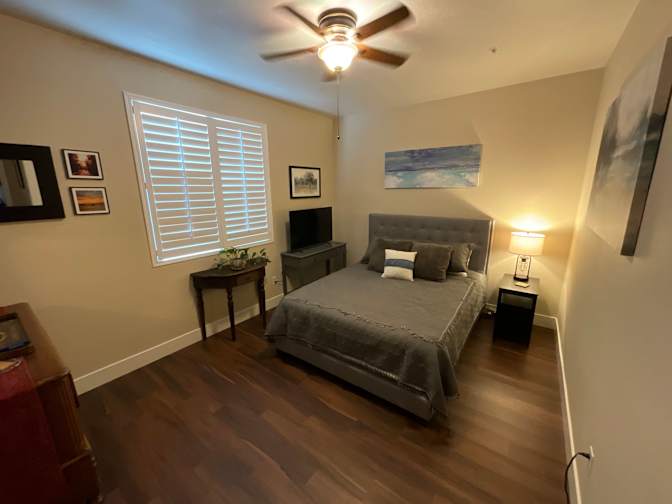 Thomas's room