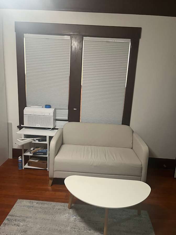 jennie's room