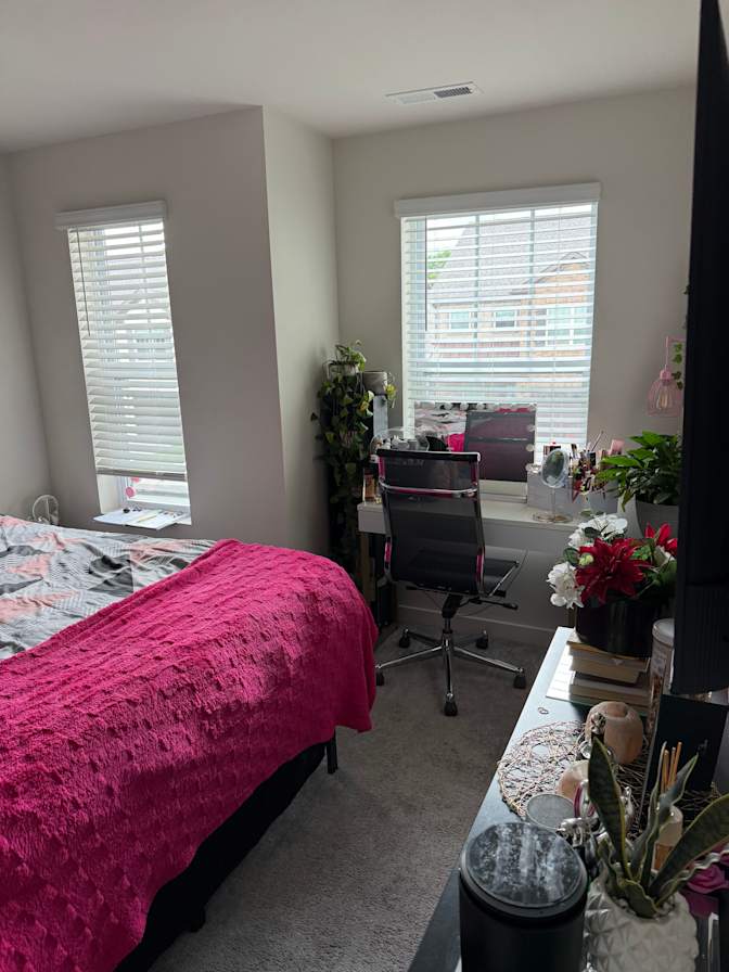 Heta's room
