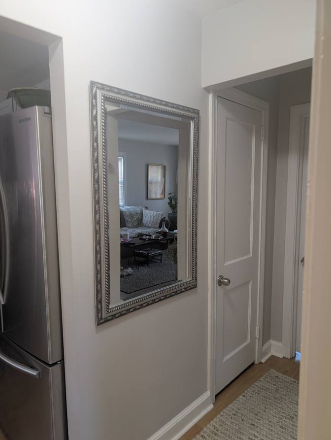 NICOLE's room