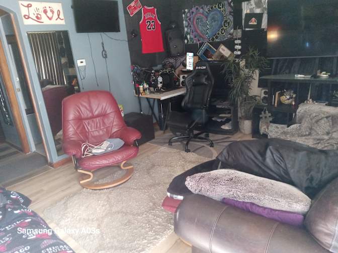 Brett's room