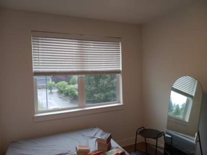 Taylor Sirnio's room