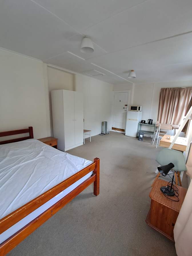 Queen Street Property's room