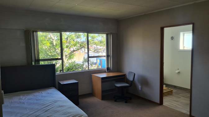 Yan Zhang's room