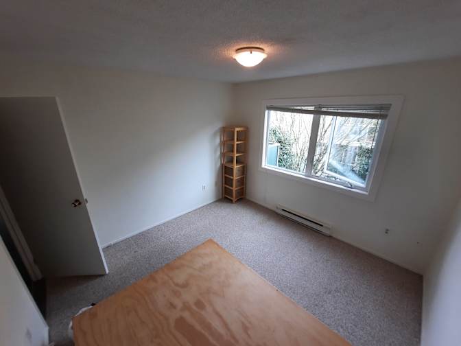 Andrew Cunningham's room