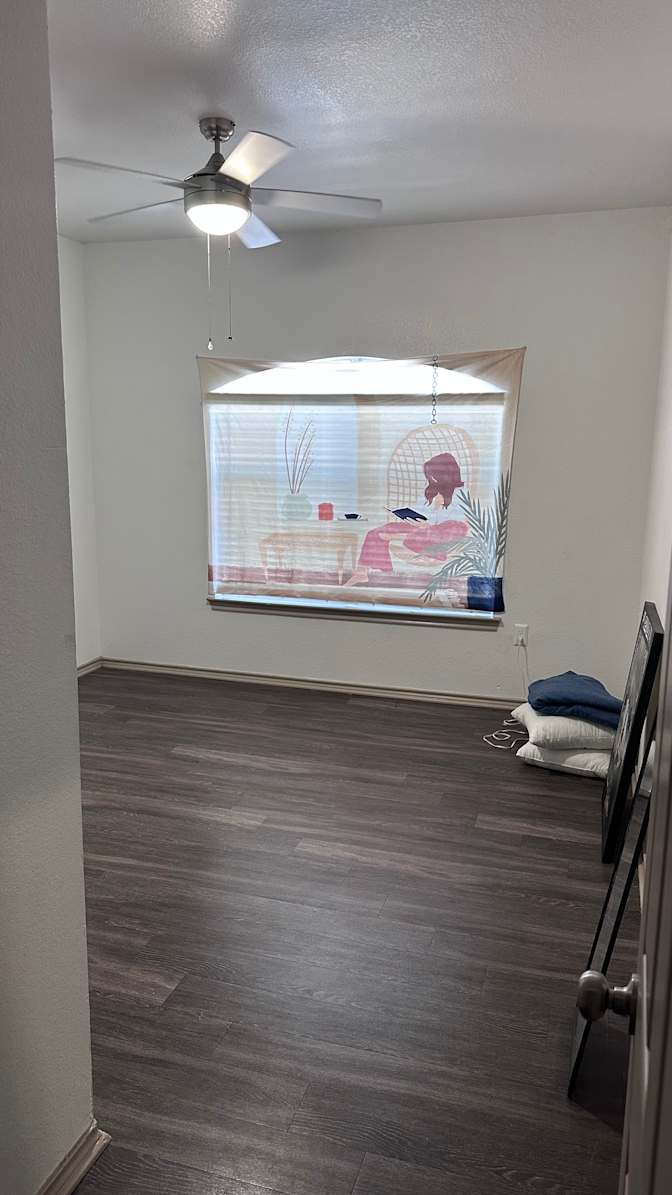 Scarlett's room