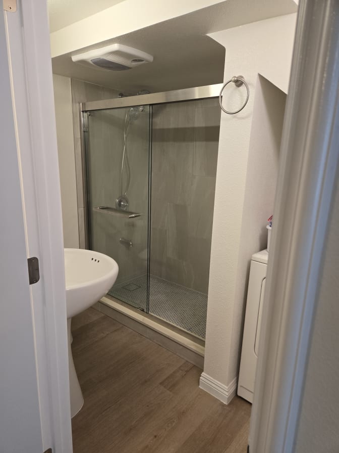 Simon's room