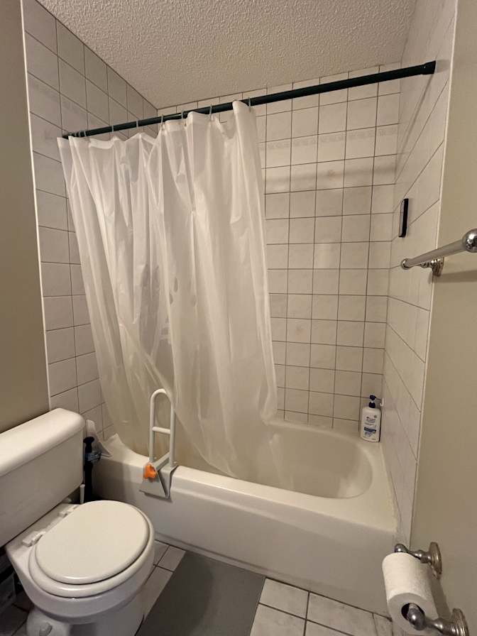 Tuxedo Park - Photo 9