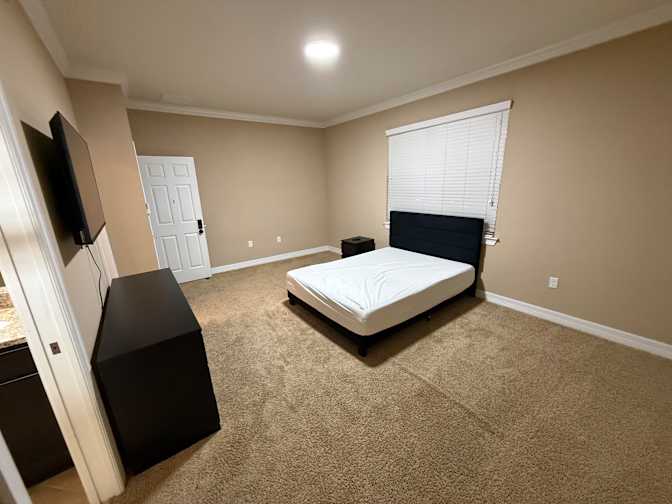 Tai's room
