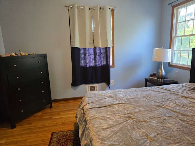 Esthela's room