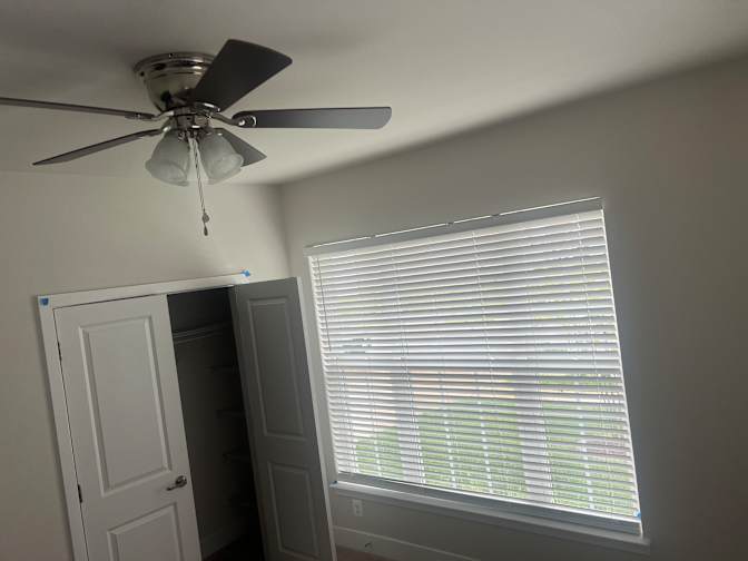 LENUS's room