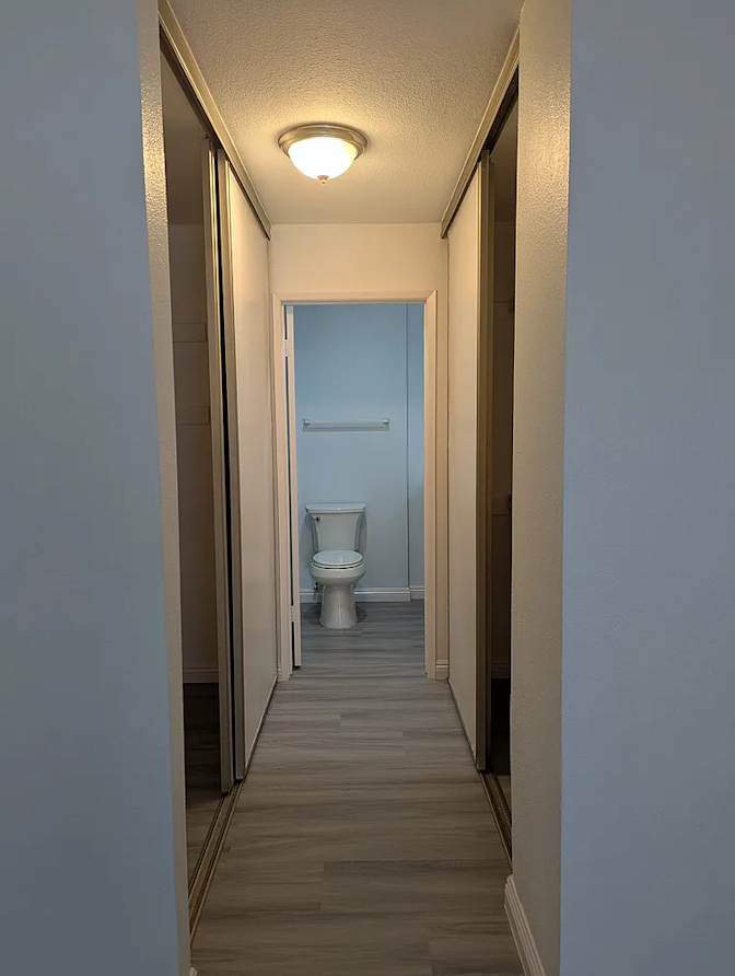 Yanjun's room
