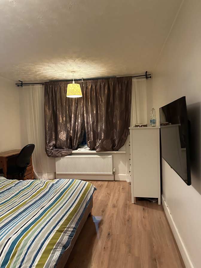 Nooran Hayat's room