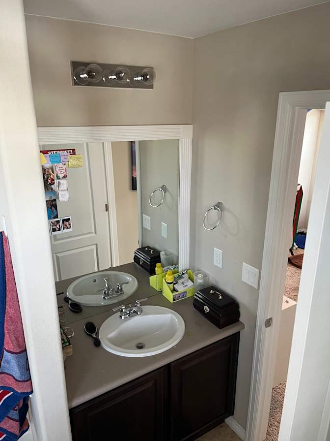 Tate's room