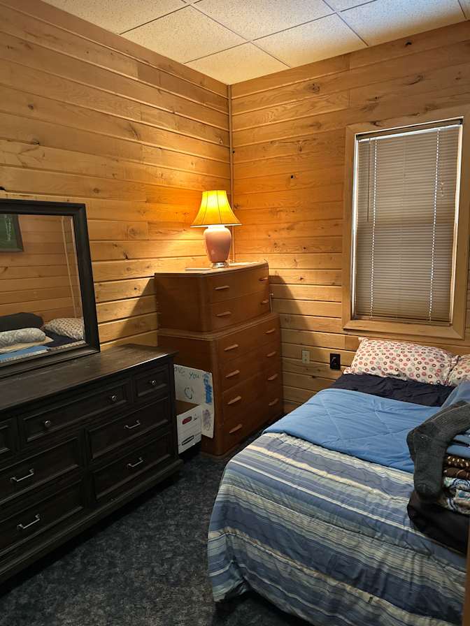 Tom's room