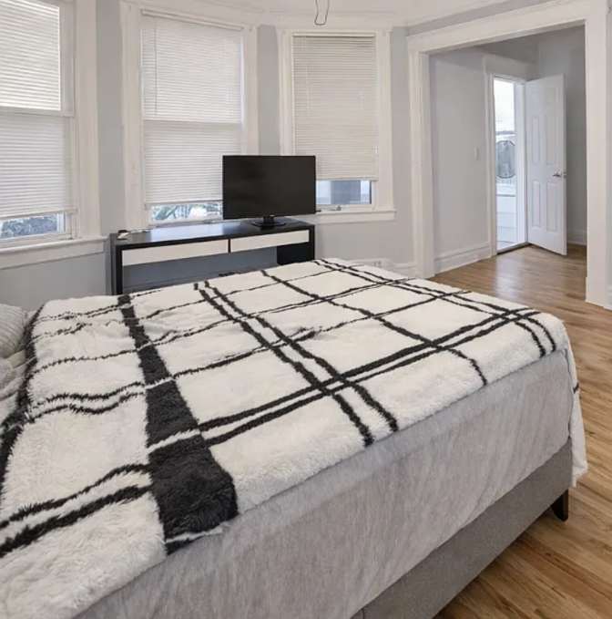 Richard's room
