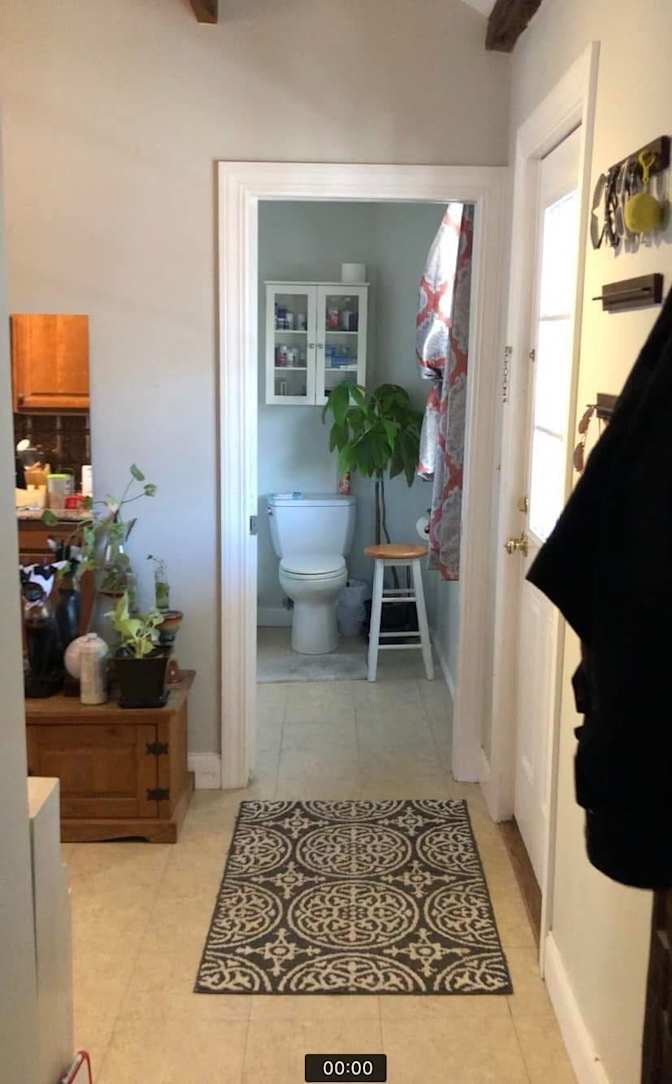 Thomas's room