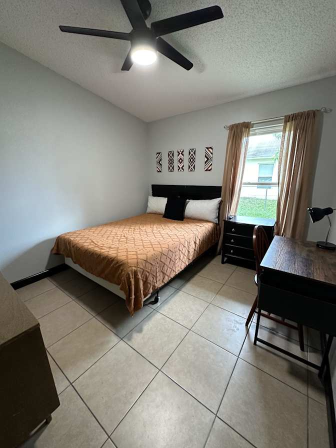 PadSplit's room