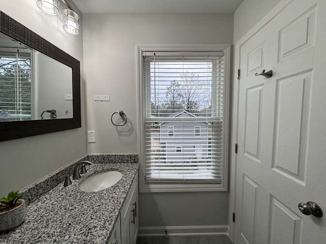 Alcove Rooms's room
