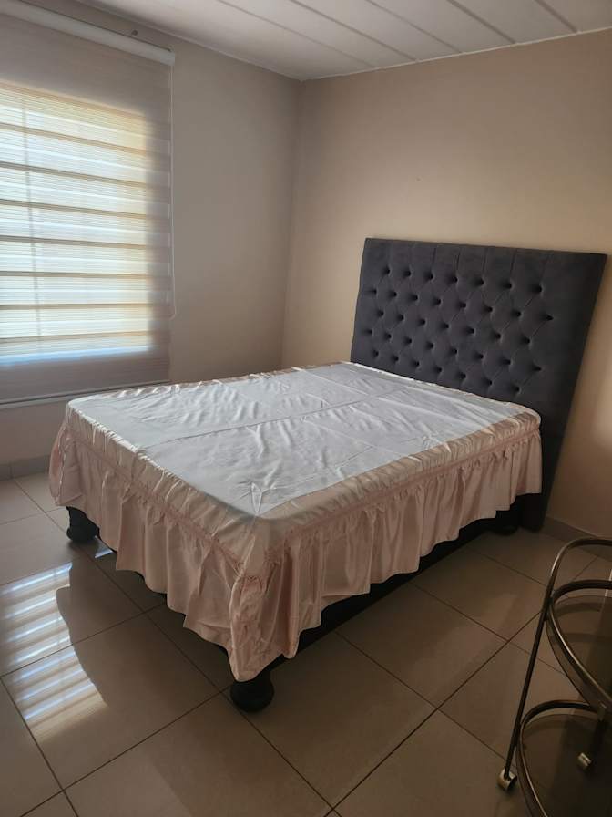 Sombu's room