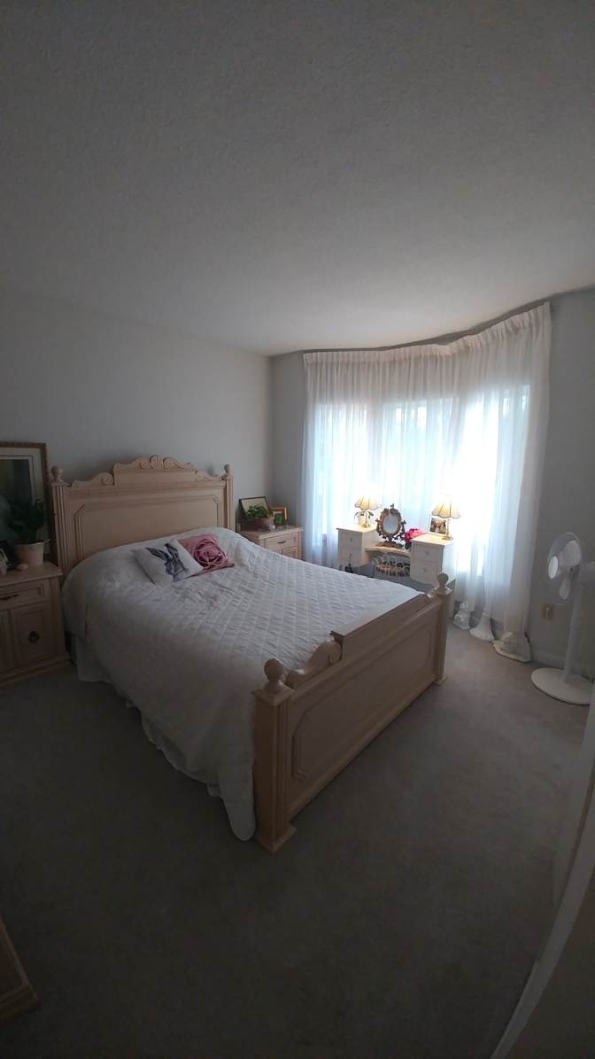 Robynn's room