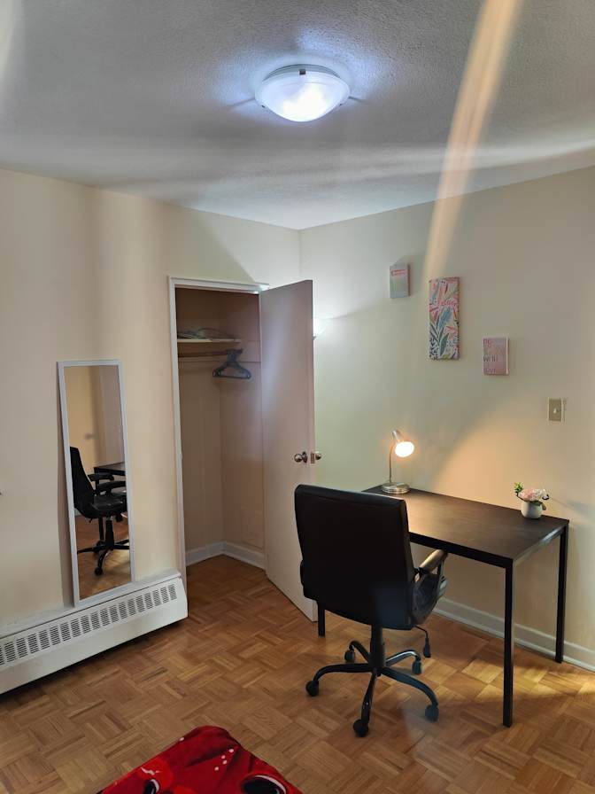 Akshay's room