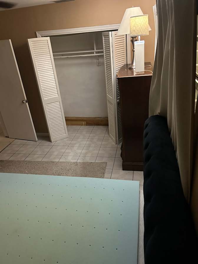 Gregory DaSilva's room